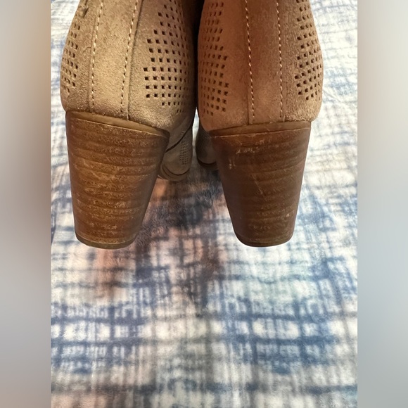 Toms Perforated Ankle Boots - Picture 4 of 7